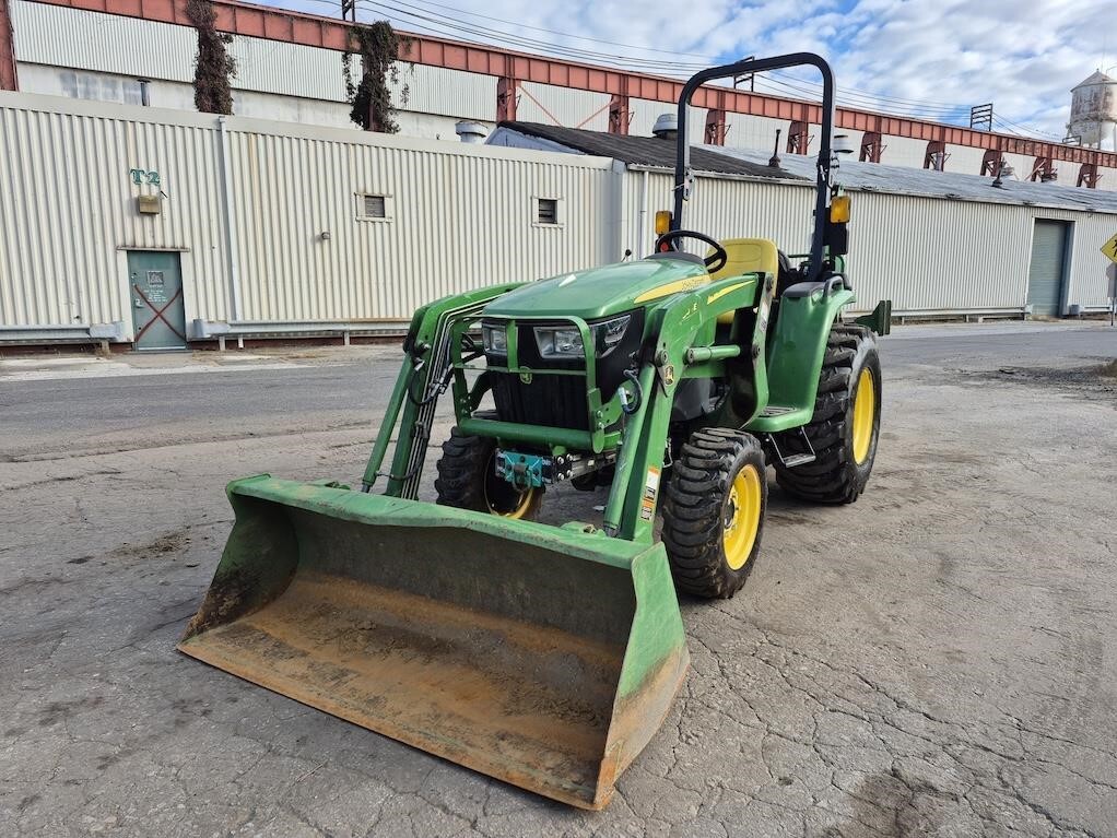 2020 JOHN DEERE 3032E Compact Tractors
