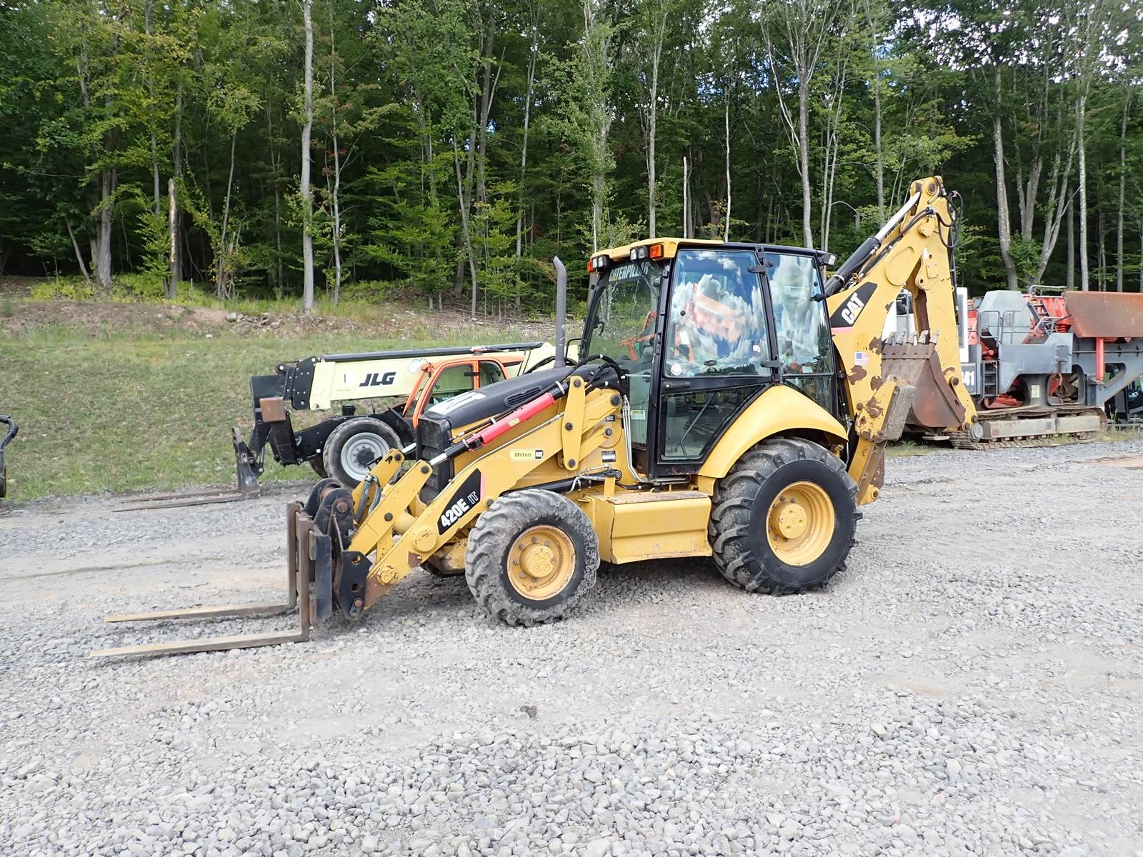 2018 John Deere 410L Loader Backhoe