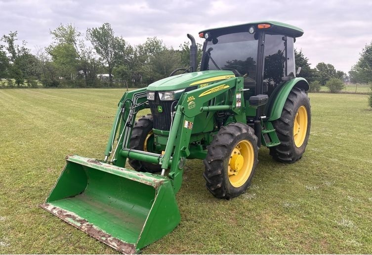 2014 John Deere 5085E
